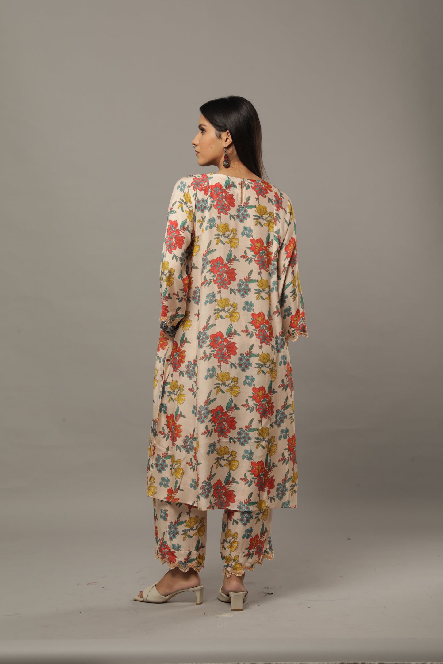 Smoke on the water embroidered kurta set