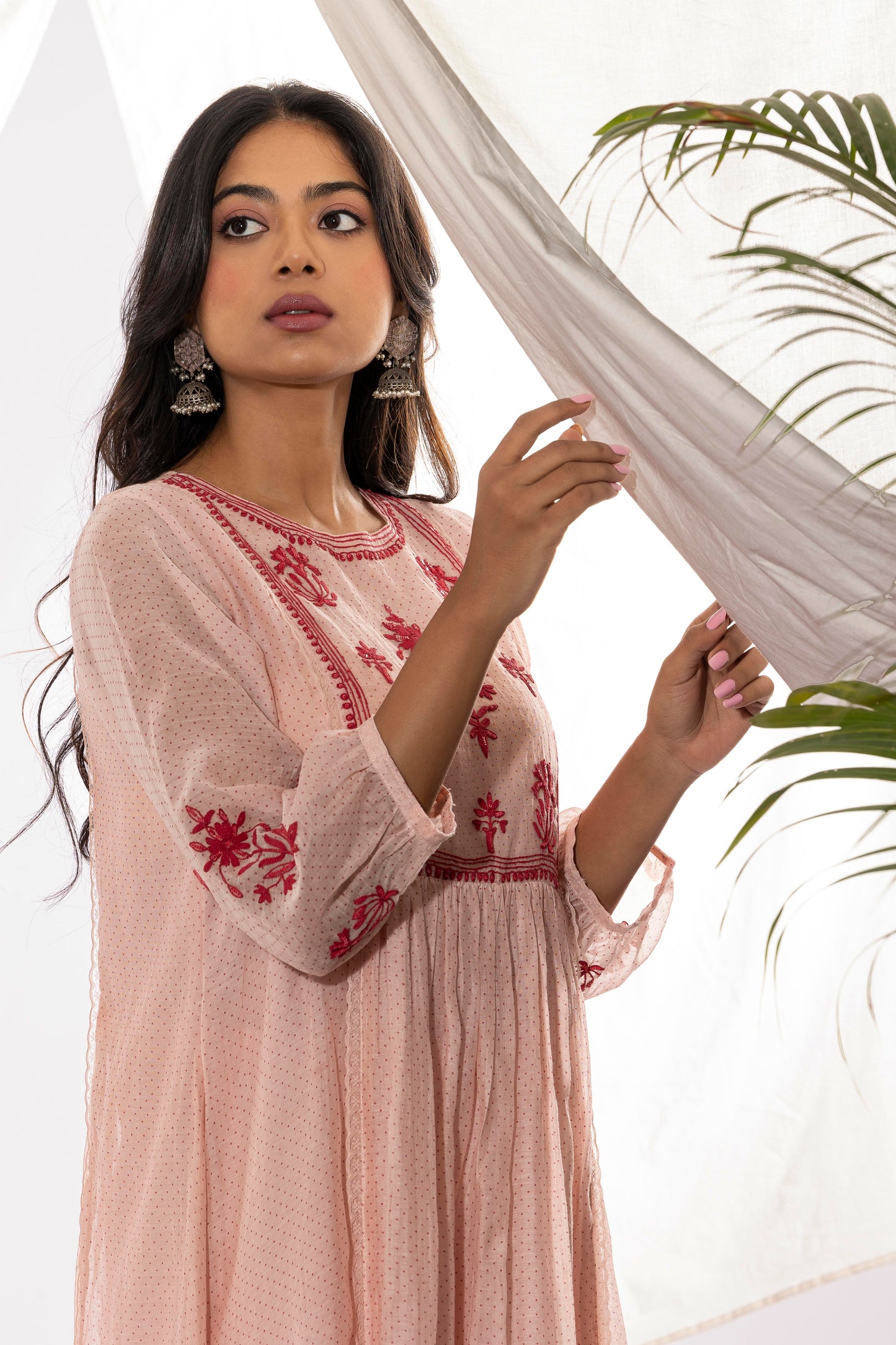 MISTY ROSE EMBROIDERED KURTA