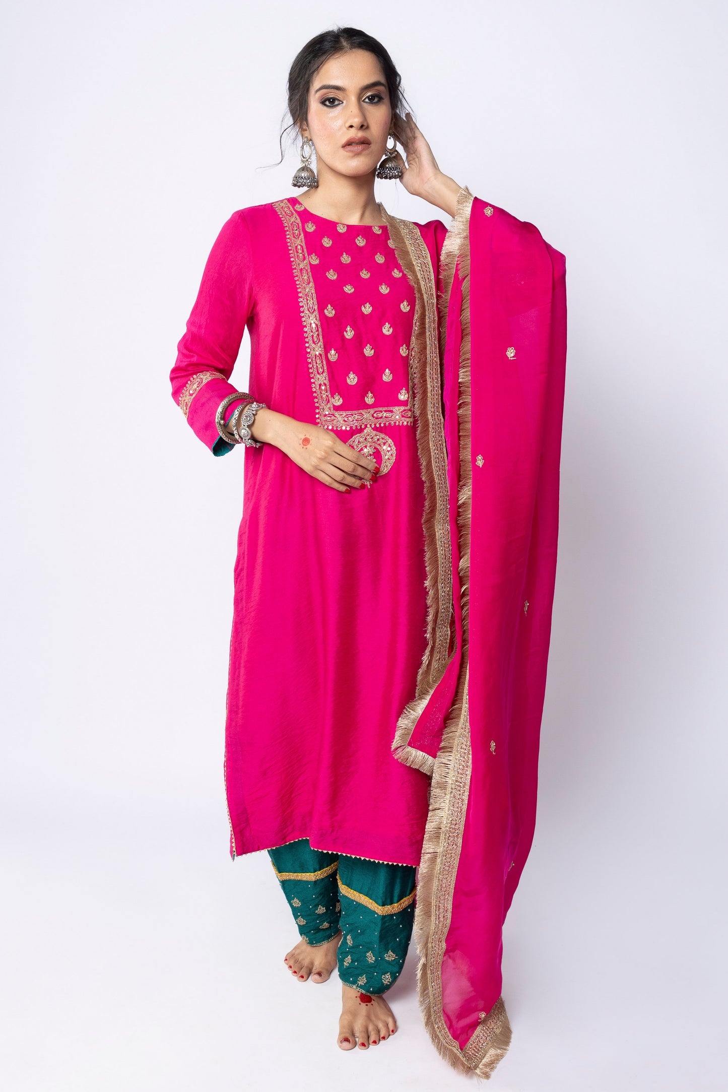 Amer Embroidered Farshi