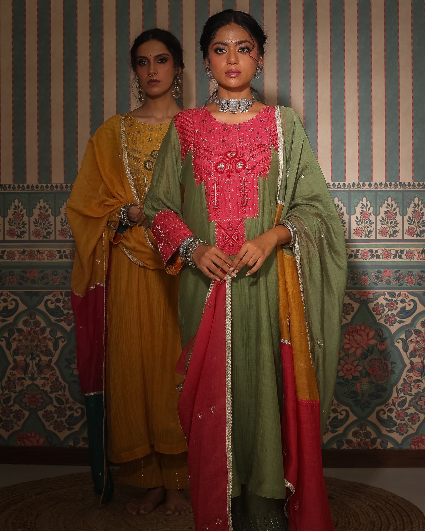 Sajidah Embroidered Kurta Set
