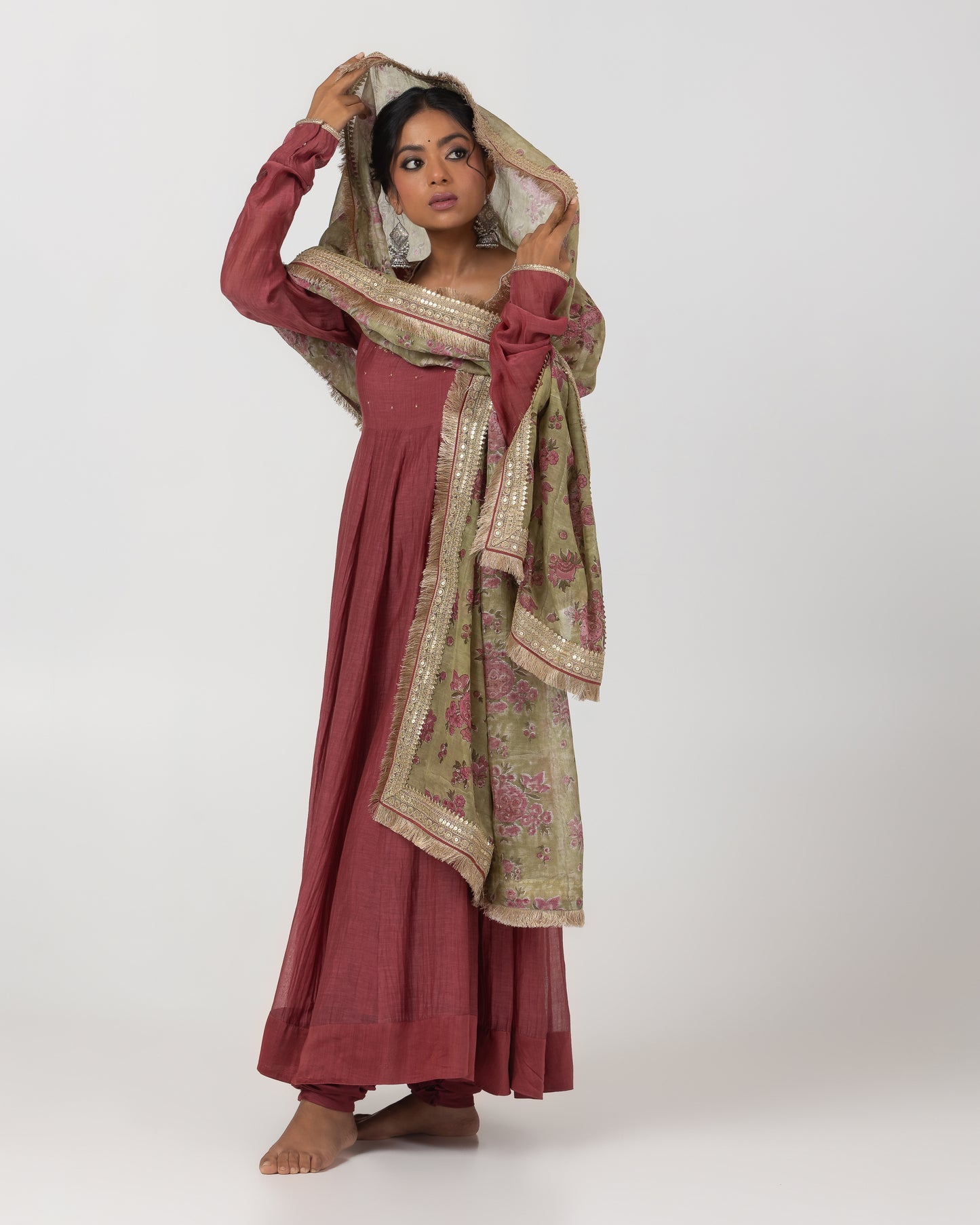 Khwabeeda Embroidered Kurta Set