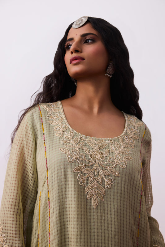 Arunima Embroidered Kurta Set