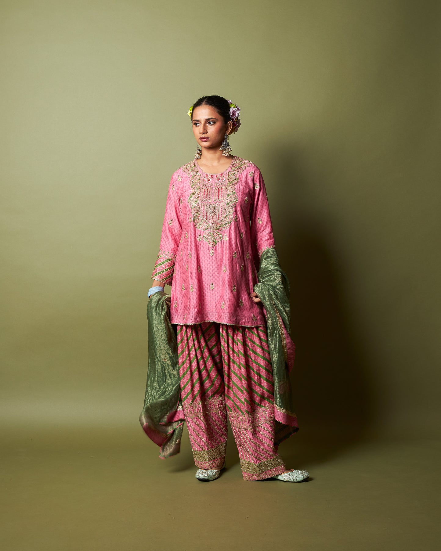 Roshanara embroidered dupatta