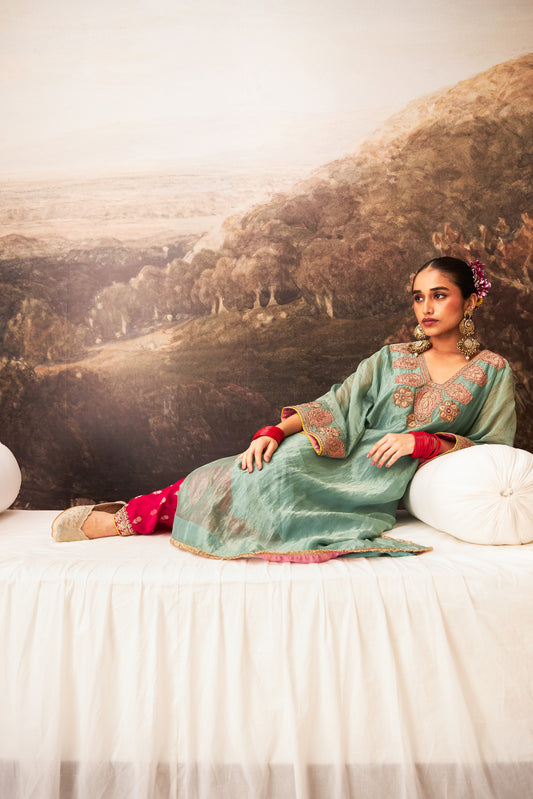 Neelam Riwaaz embroidered kaftan set