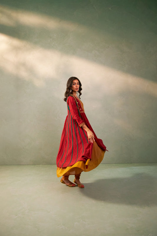 Rangrez Embroidered Kurta Set- Set of 3