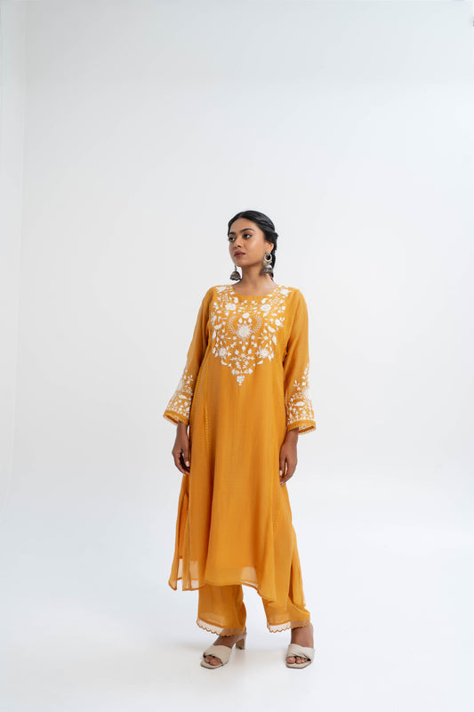 Butterfly Weed Embroidered Set