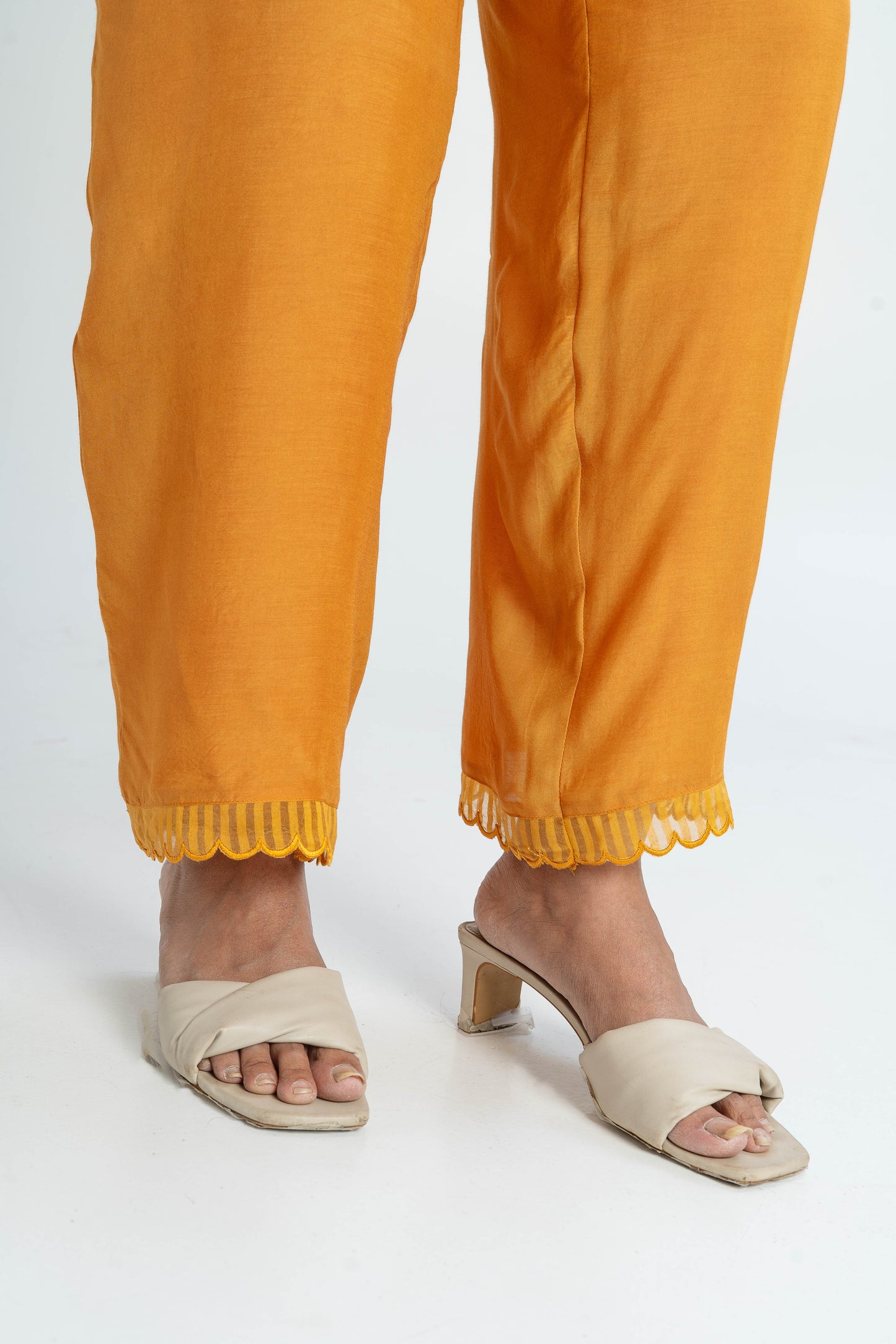 Cremon Embroidered Dupatta