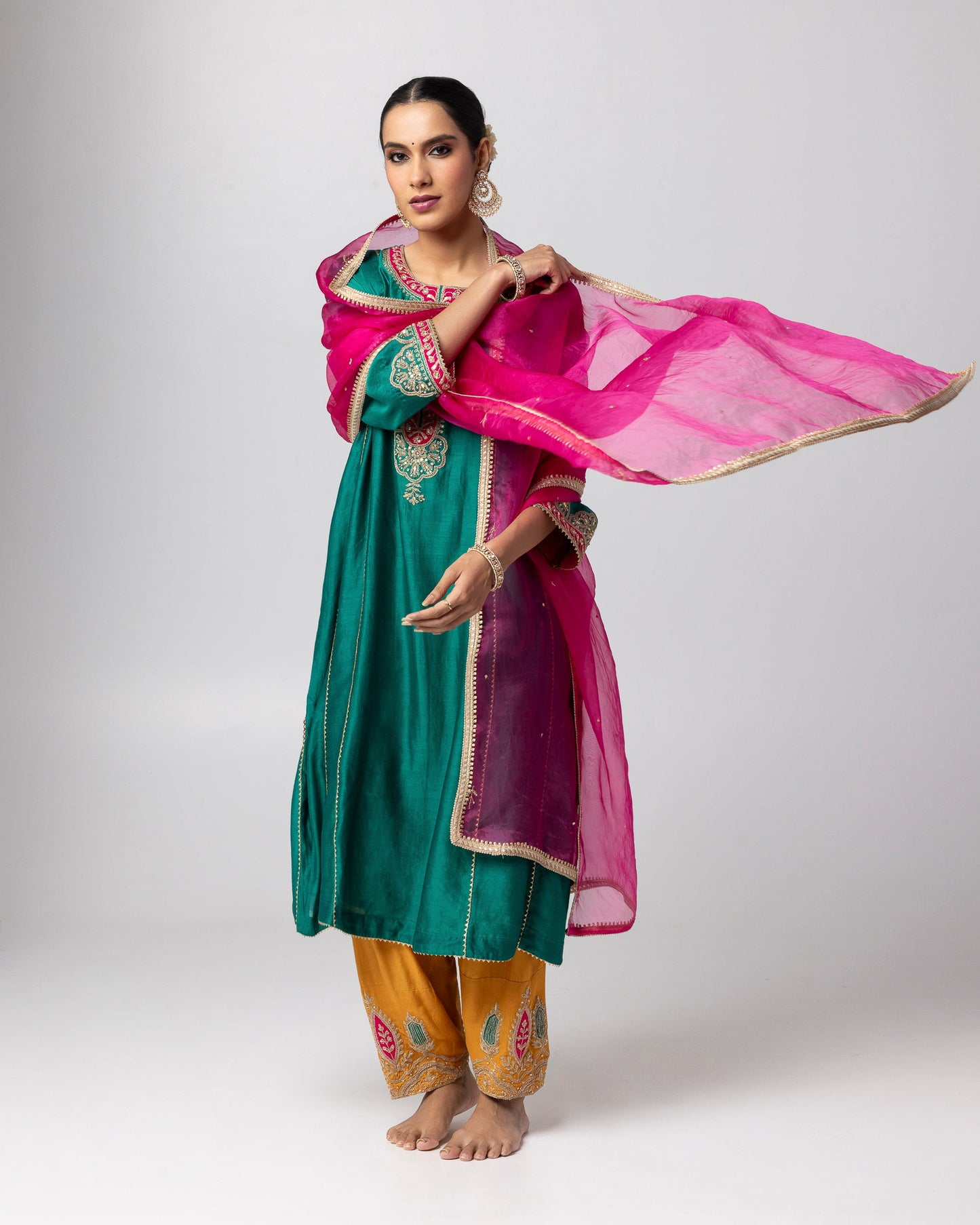 Rumani Embroidered Kurta Set
