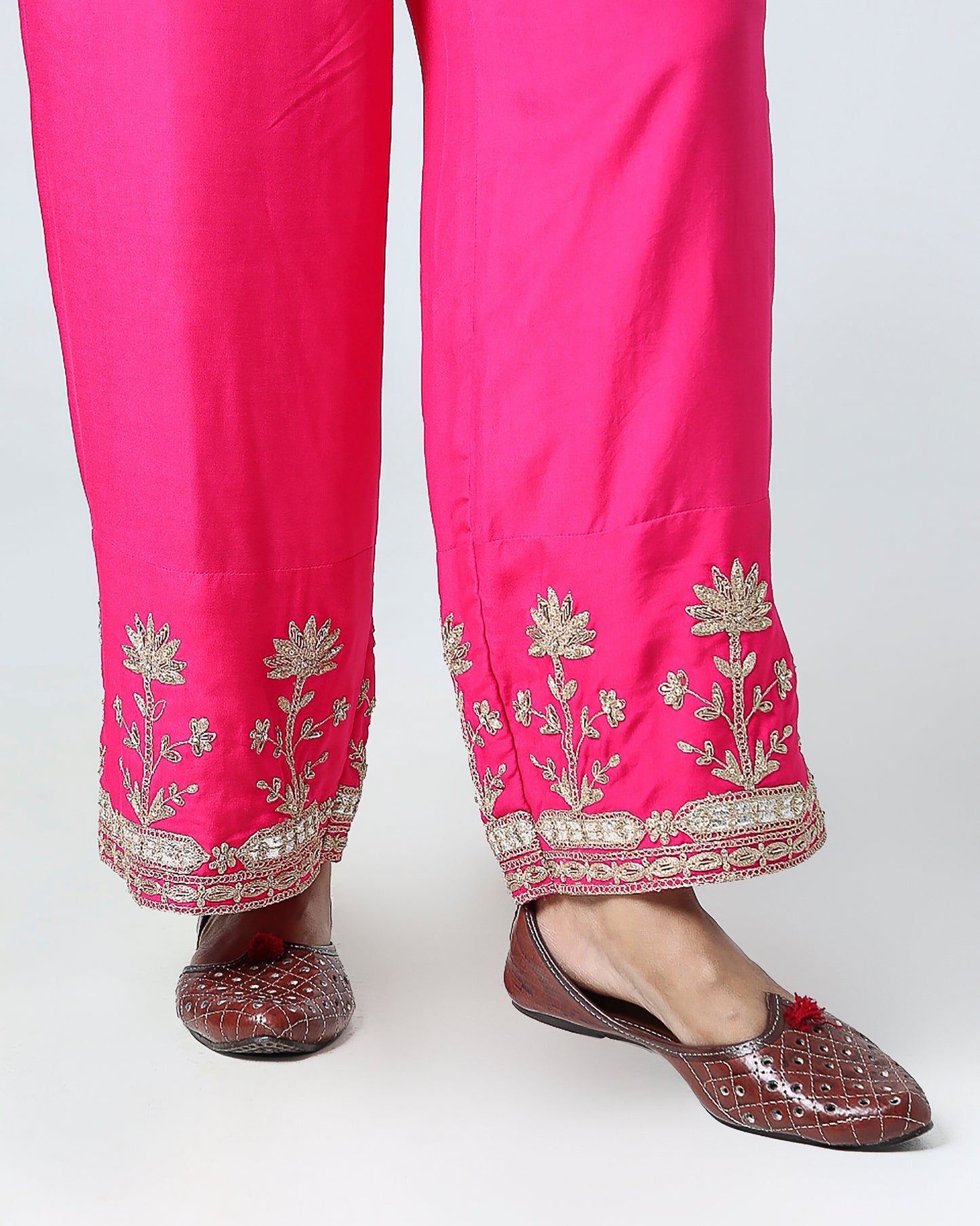 Noor Embroidered Kurta Set
