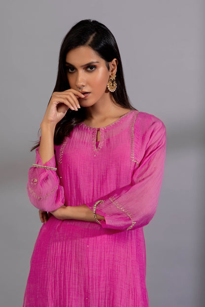 Whole lotta love embroidered kurta set