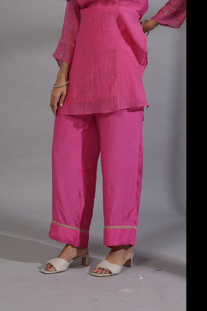 Whole lotta love embroidered kurta set