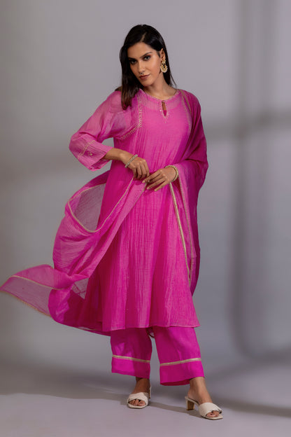 Whole lotta love embroidered kurta set