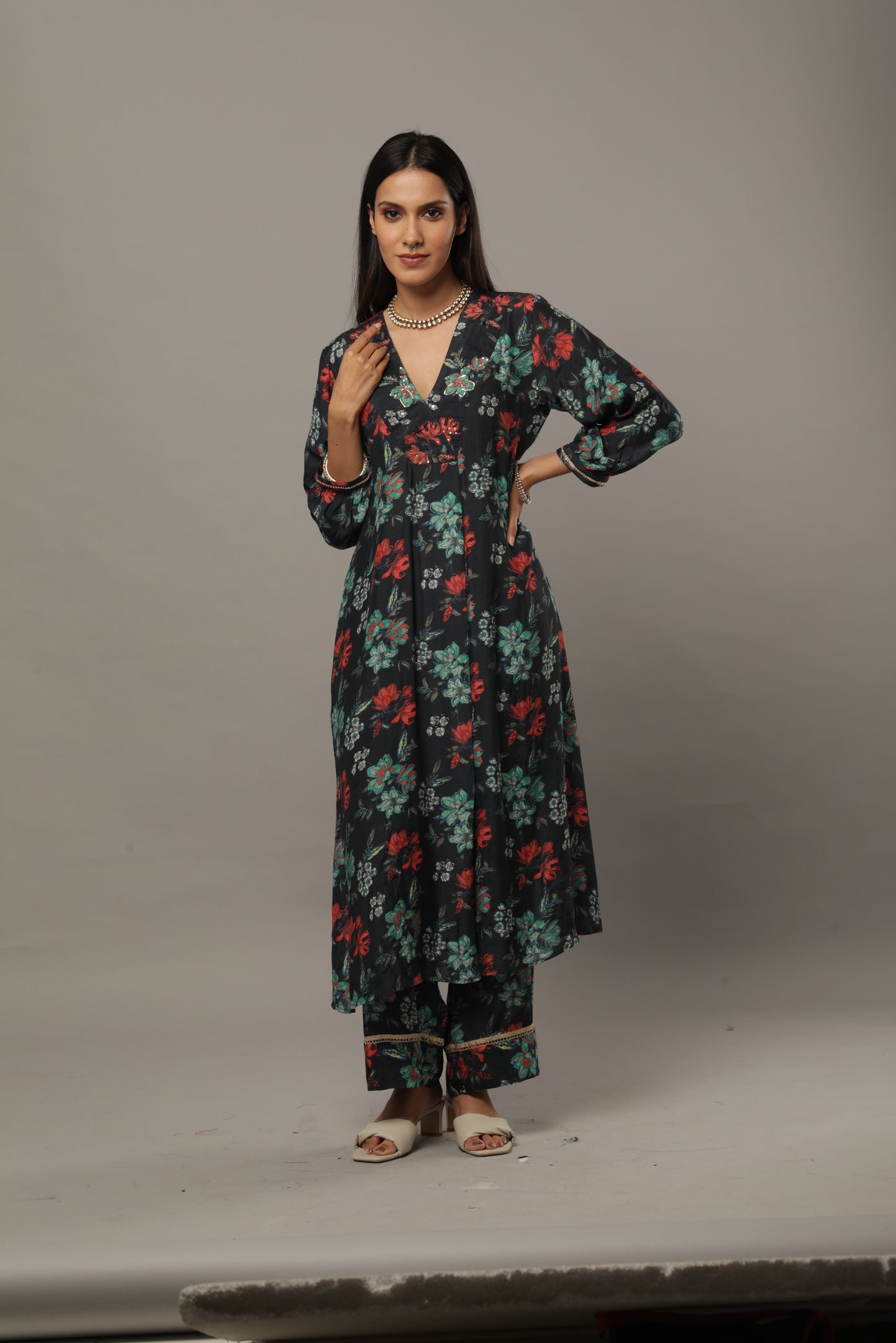 Welcome to the jungle embroidered kurta