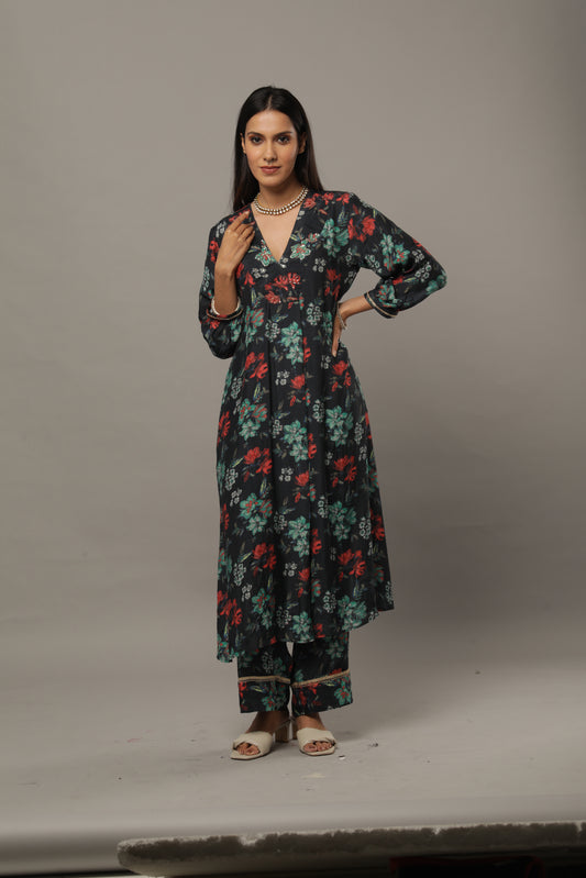 Welcome to the jungle embroidered kurta