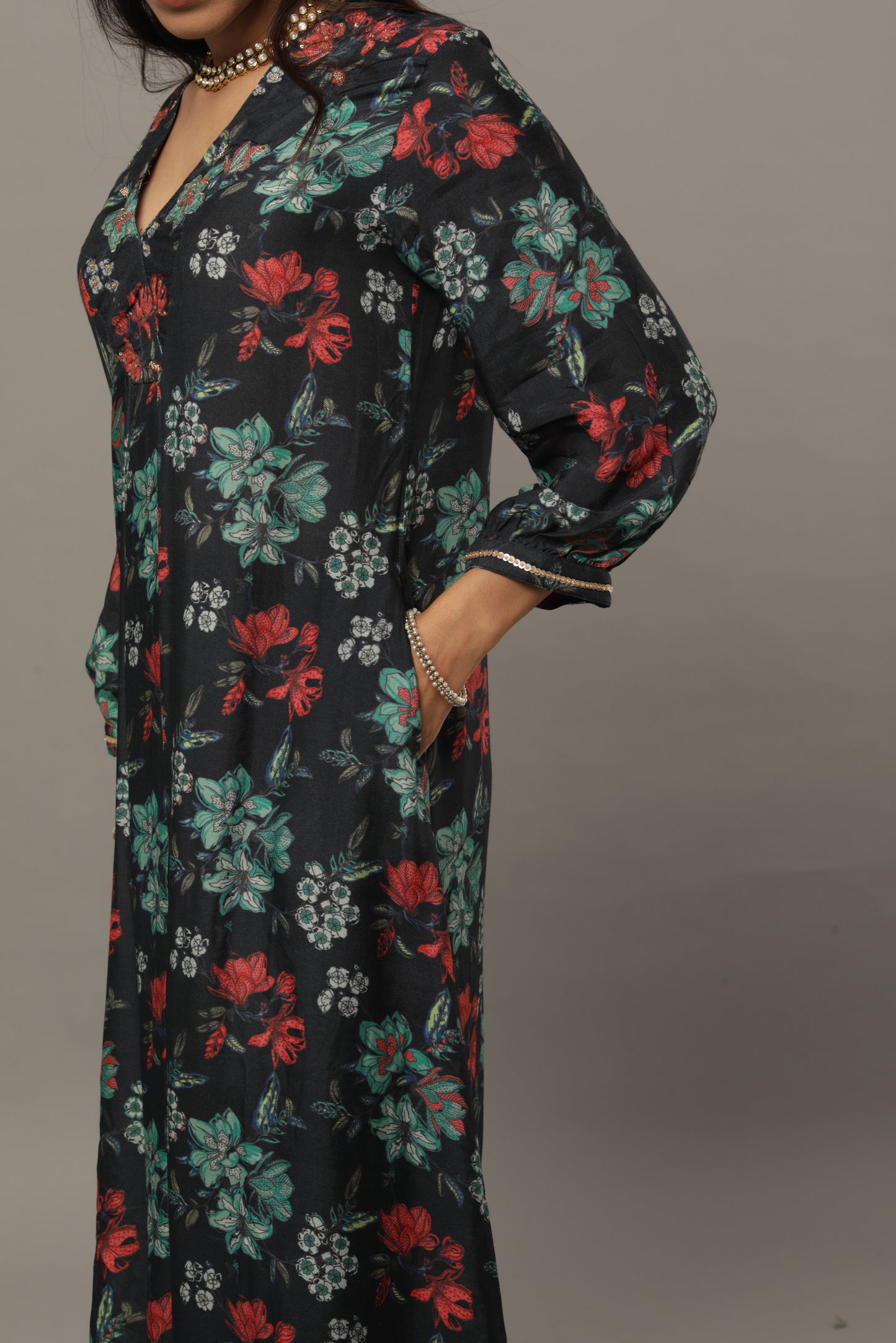 Welcome to the jungle embroidered kurta