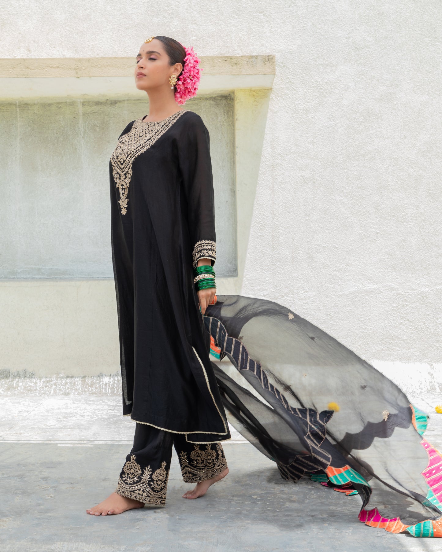 Naazneen Embroidered Kurta