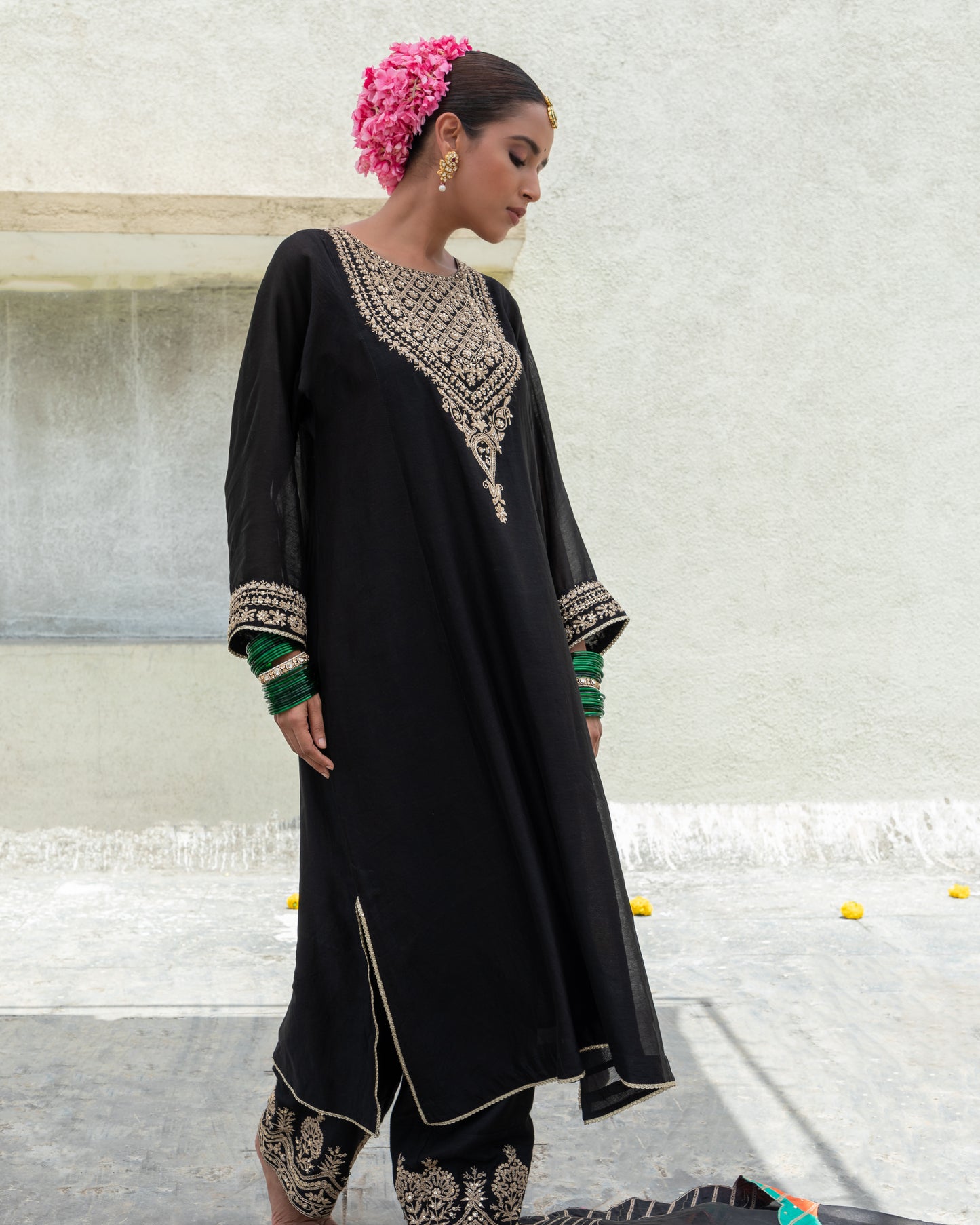 Naazneen Embroidered Kurta