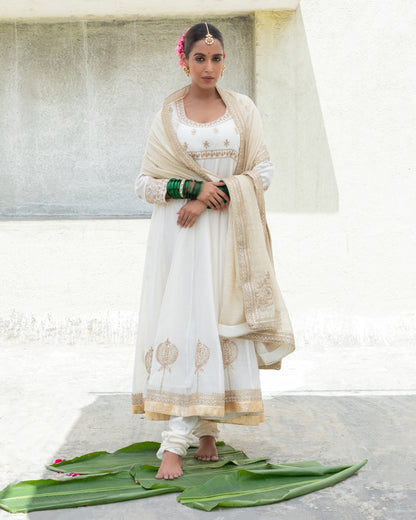Arsheen Embroidered Anarkali