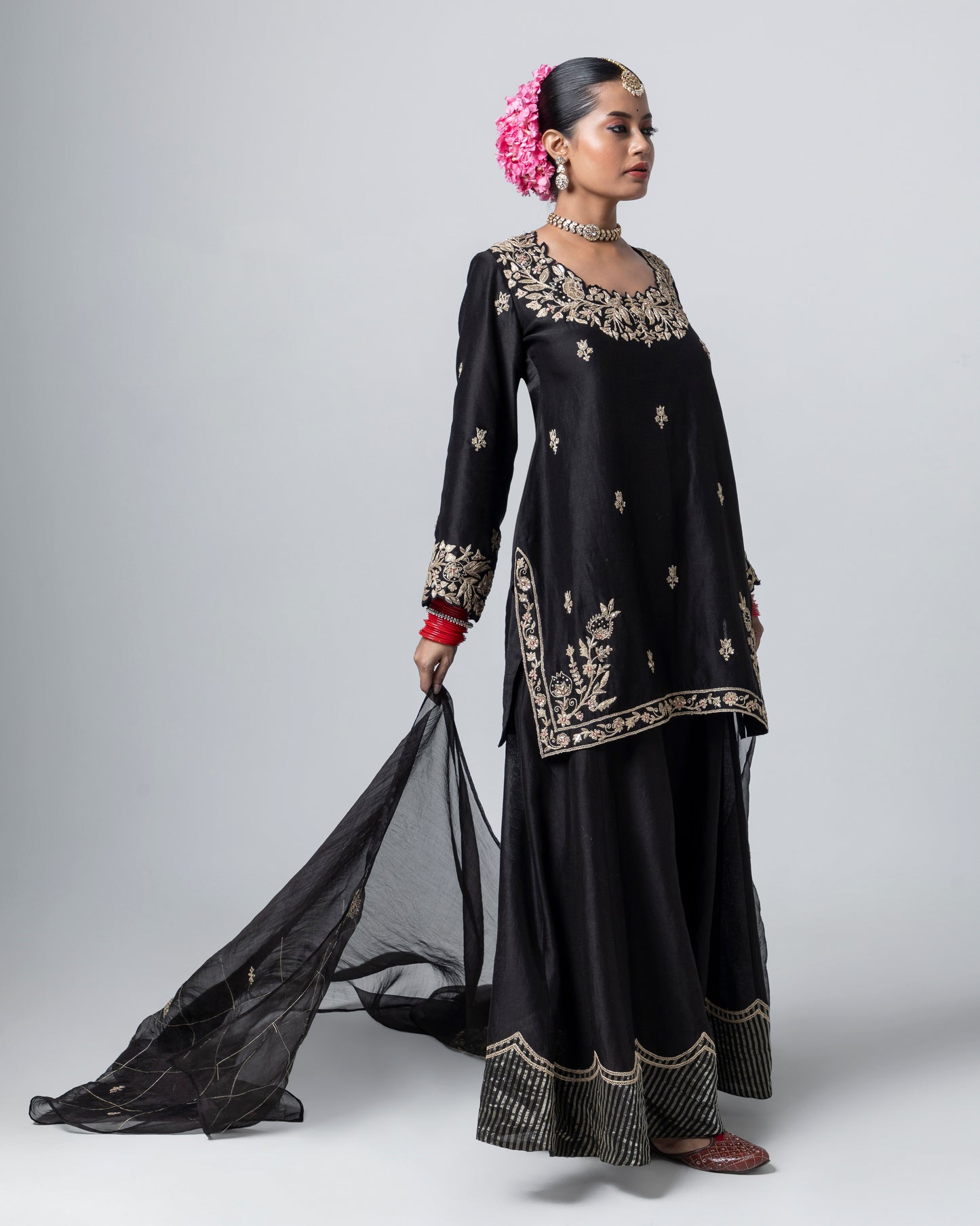 Ridwaan Embroidered Kurta