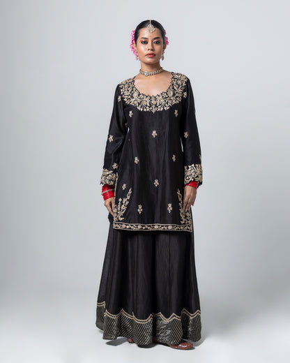 Ridwaan Embroidered Kurta