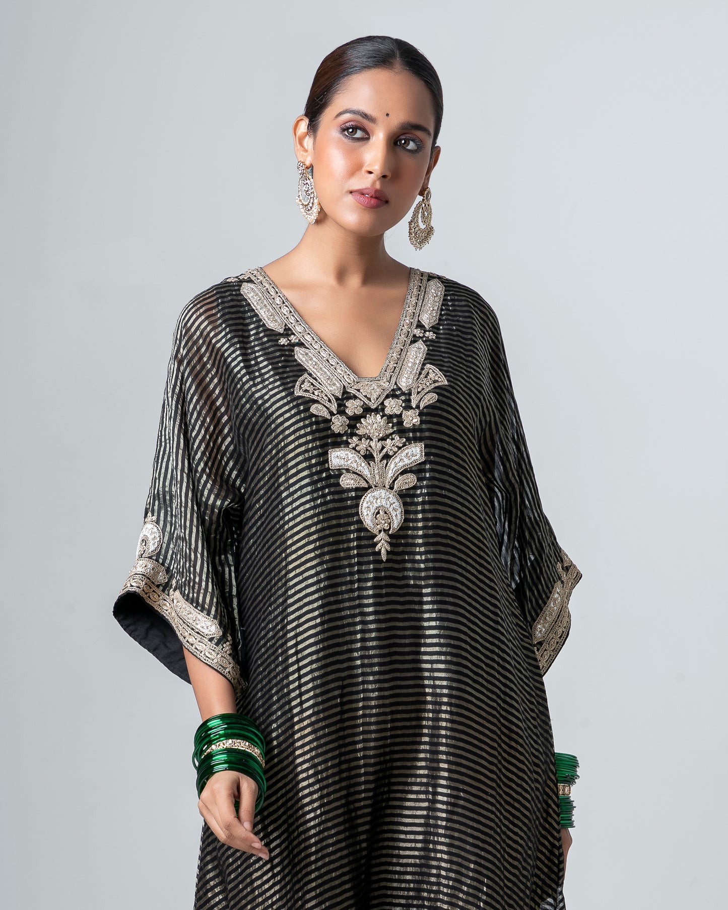 Madno Embroidered Kaftan Set