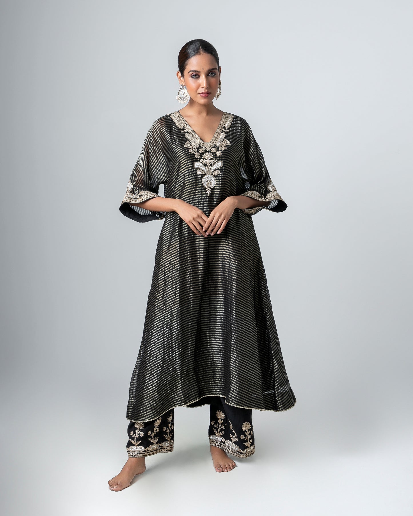 Madno Embroidered Kaftan Set
