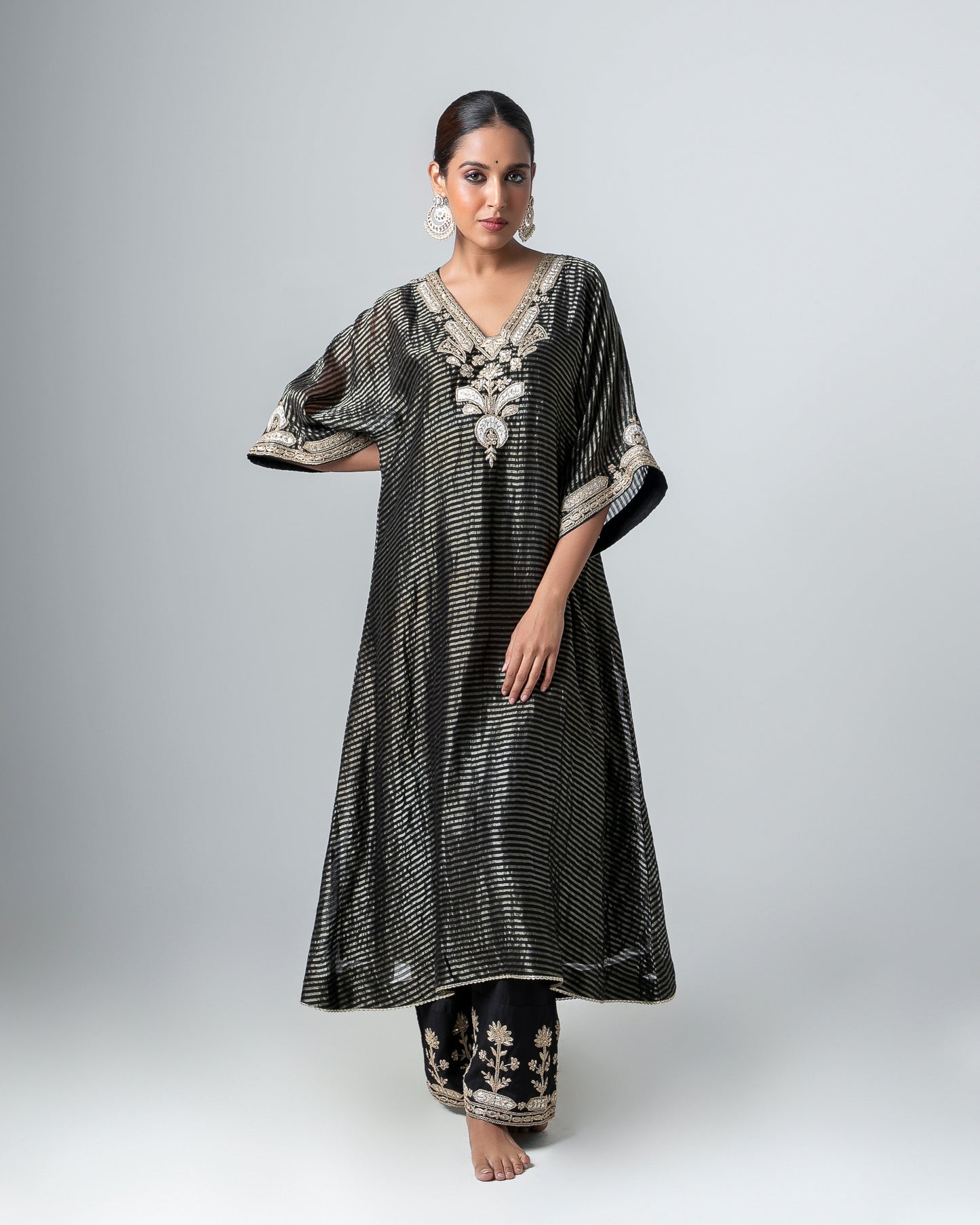 Madno Embroidered Kaftan Set