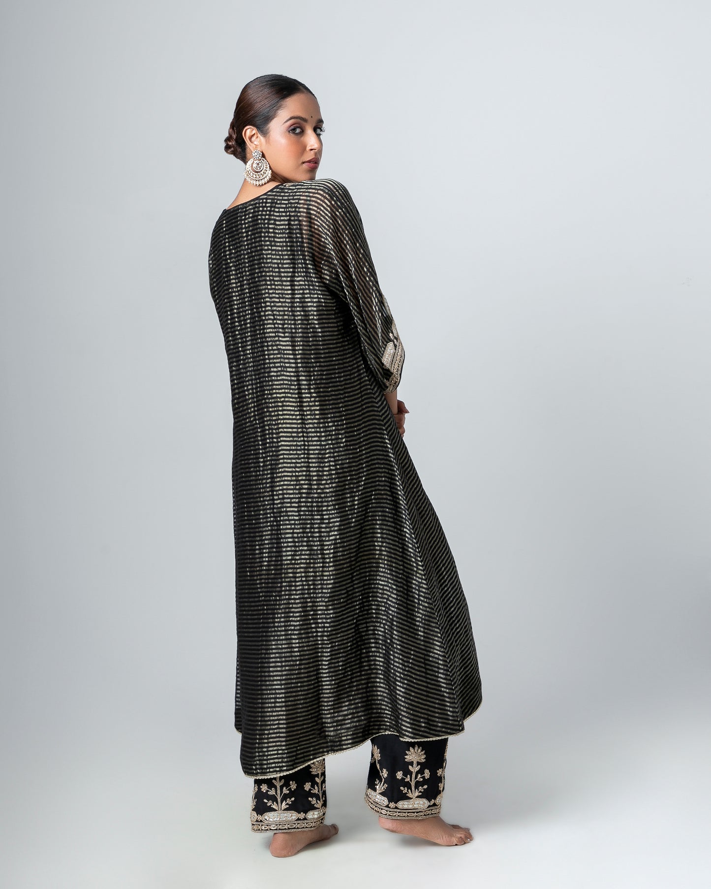 Madno Embroidered Kaftan Set