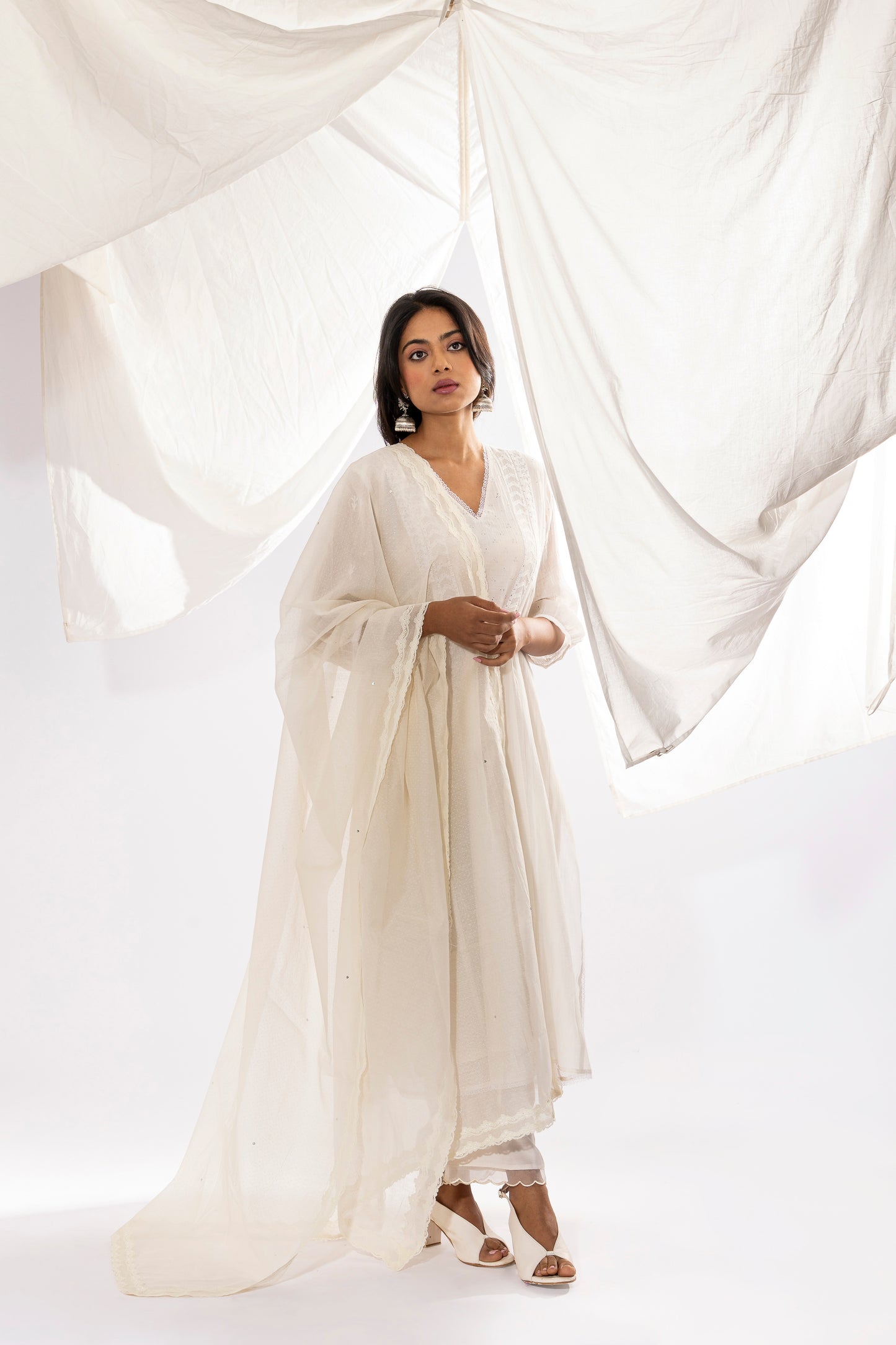 WHITE PRINTED DUPATTA