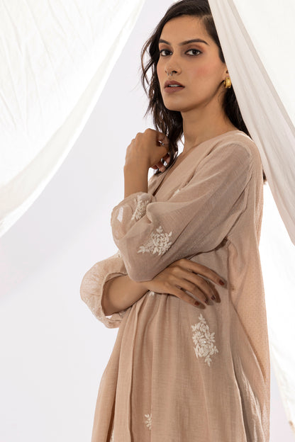 IVORY EMBROIDERED KURTA