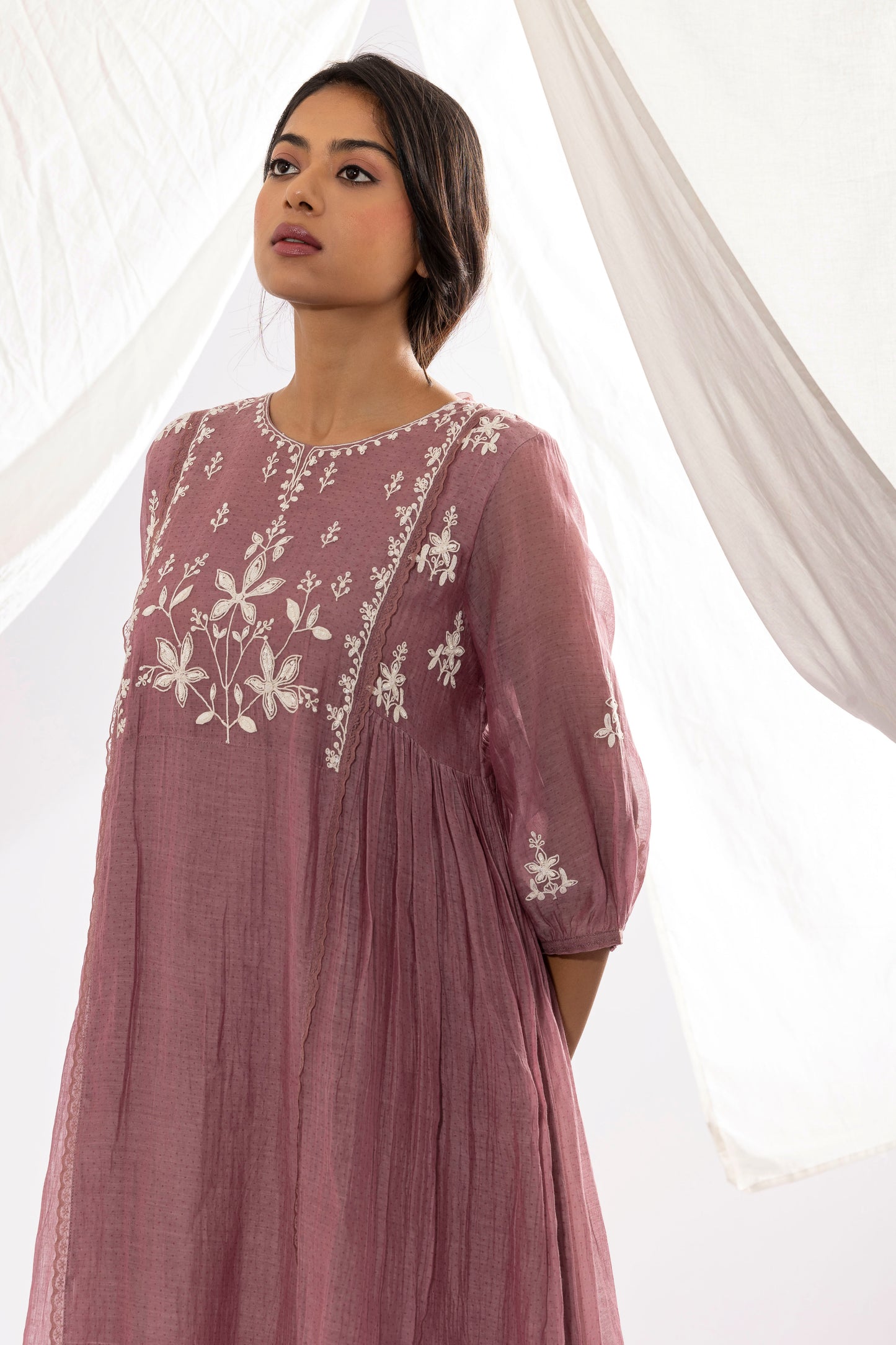 LILAC EMBROIDERED KURTA