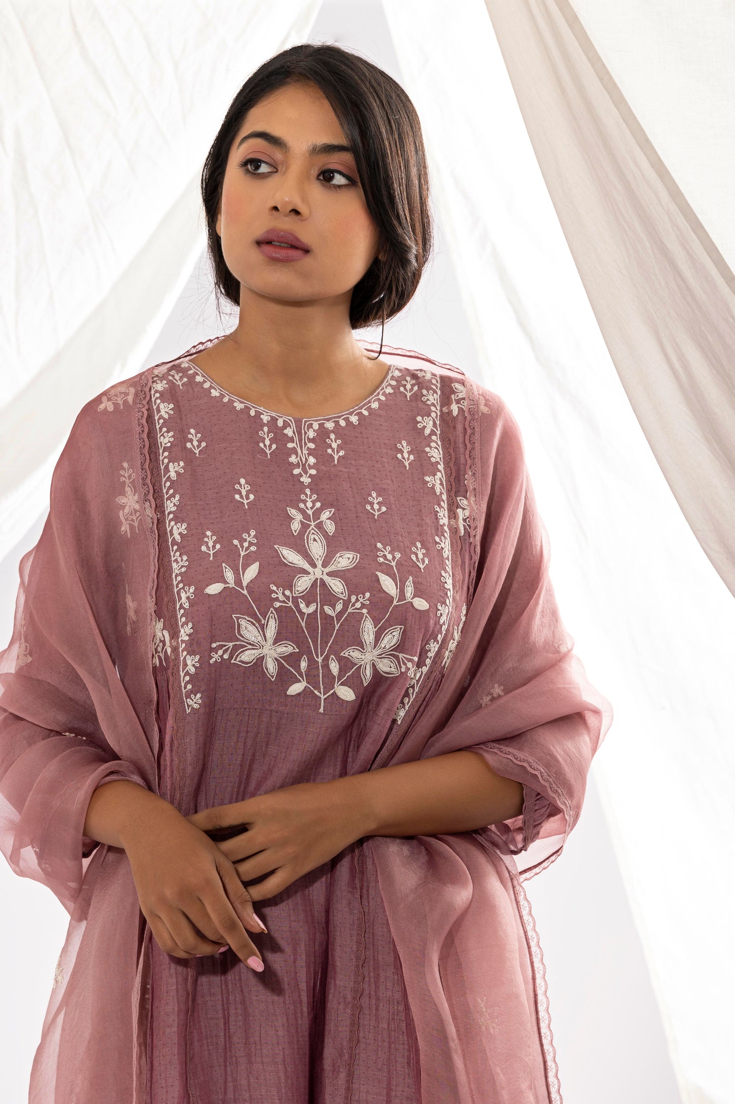 LILAC EMBROIDERED DUPATTA