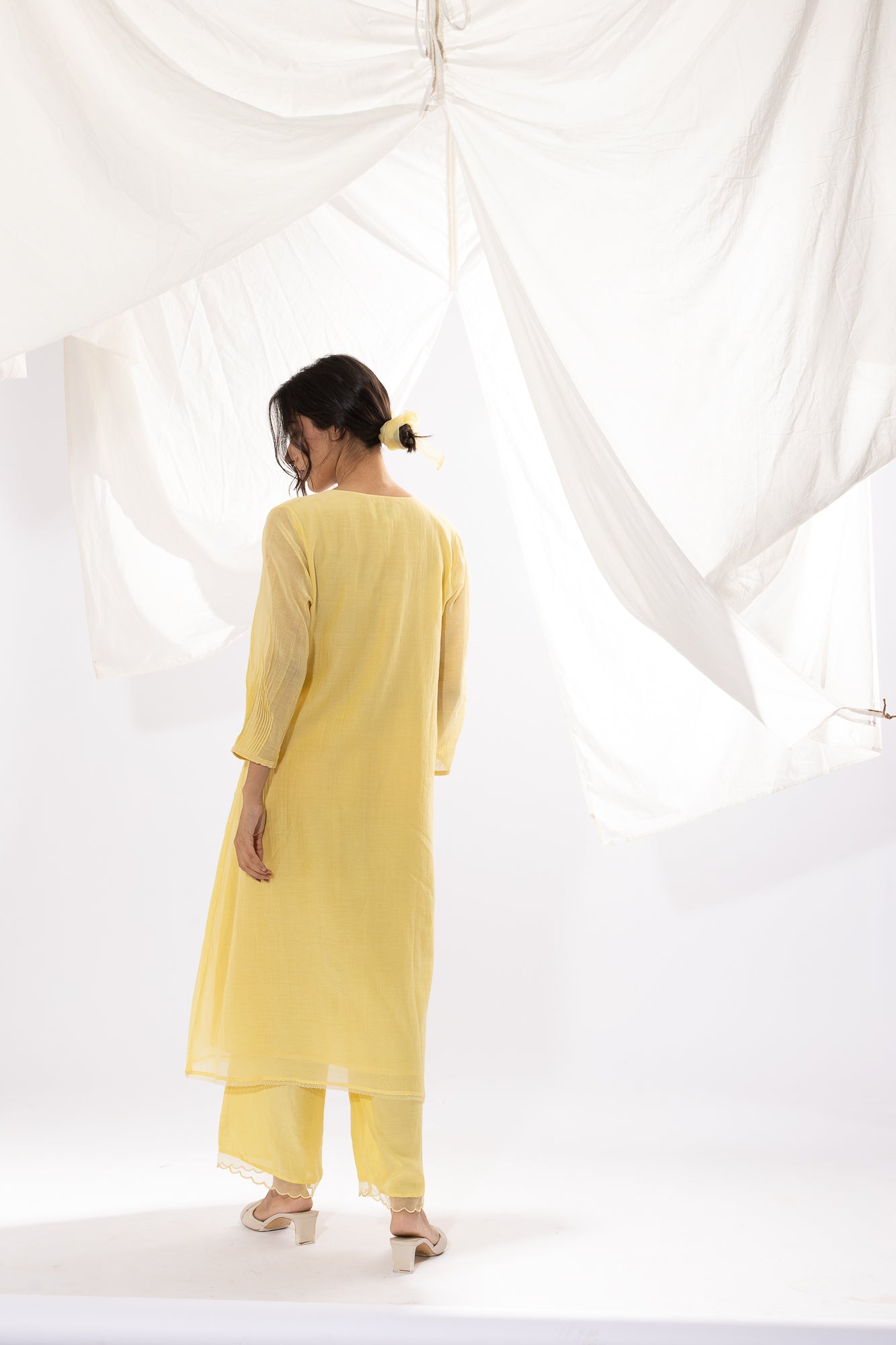 LIGHT YELLOW CHIKANKARI KURTA