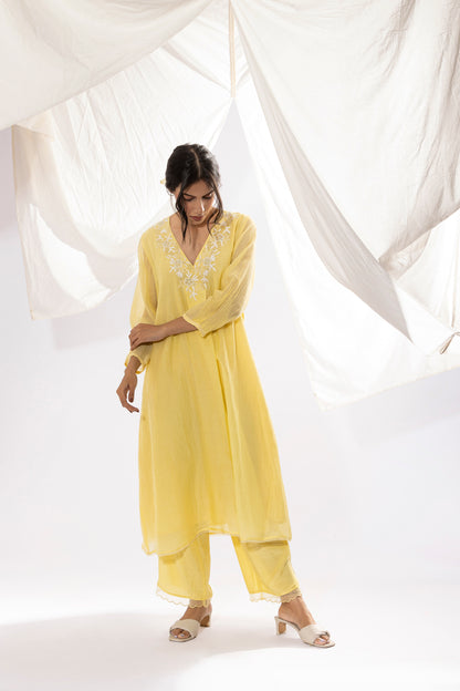 LIGHT YELLOW CHIKANKARI KURTA