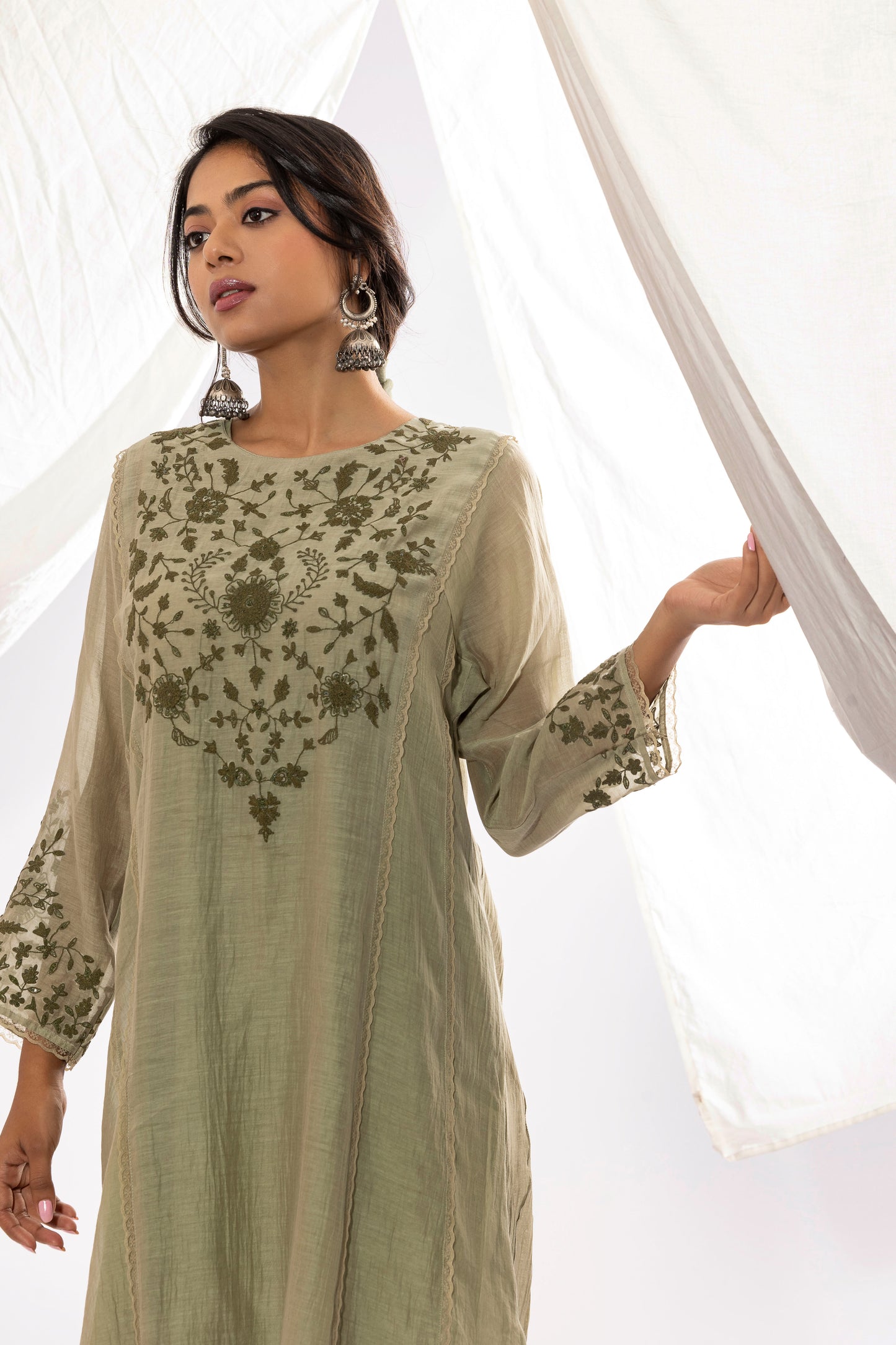 OLIVE EMBROIDERED KURTA