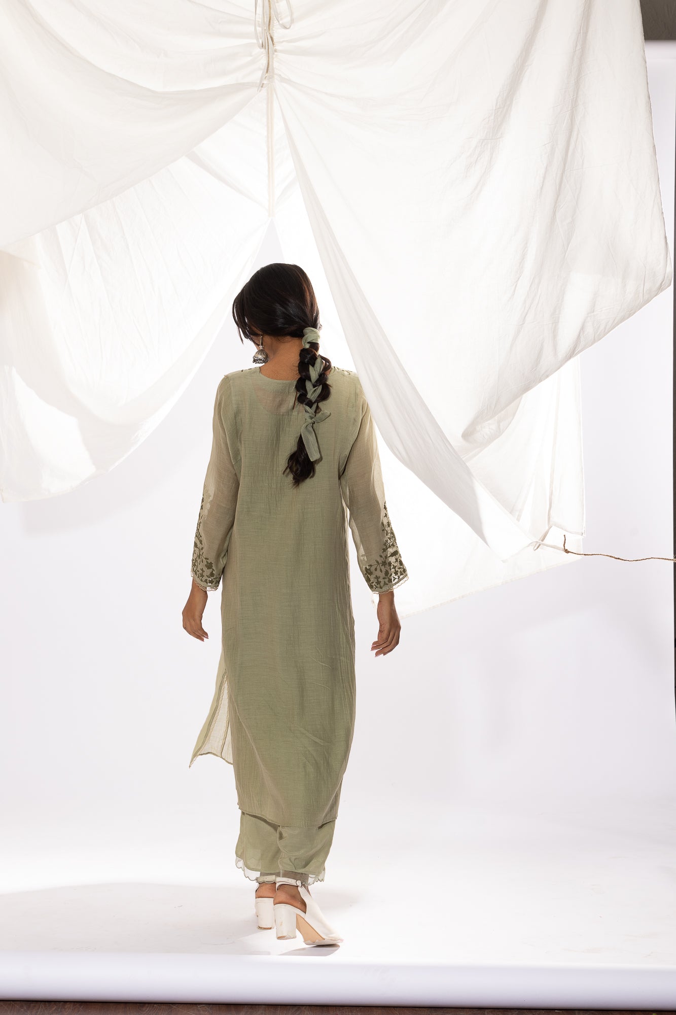 OLIVE EMBROIDERED KURTA