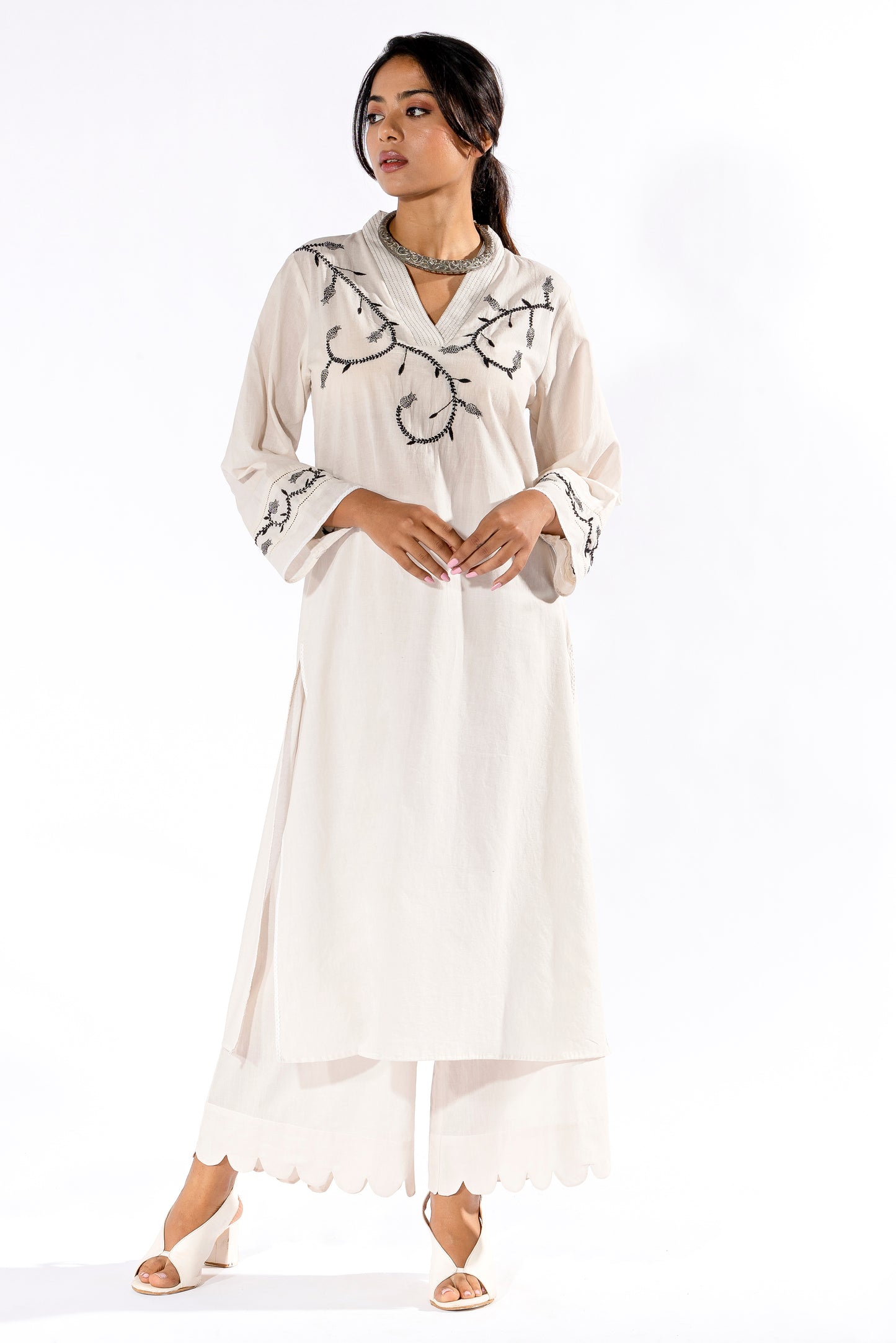 Paan Gulkand chikankari kurta