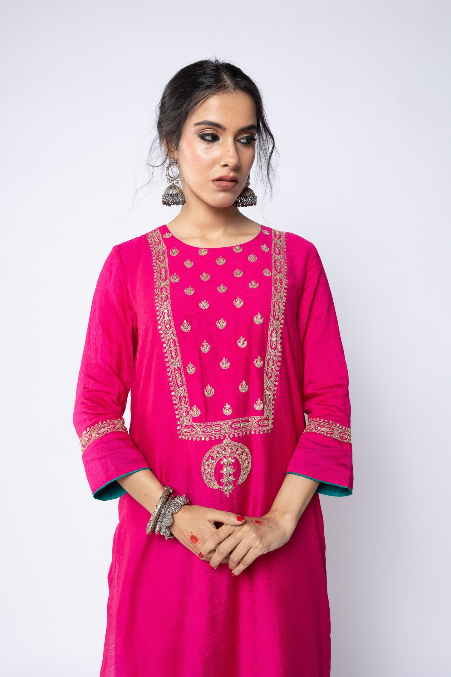 Amer Embroidered Kurta