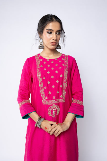 Amer Embroidered Kurta