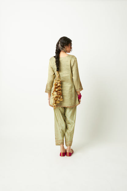Baraati Banno Embroidered Kurta - 7