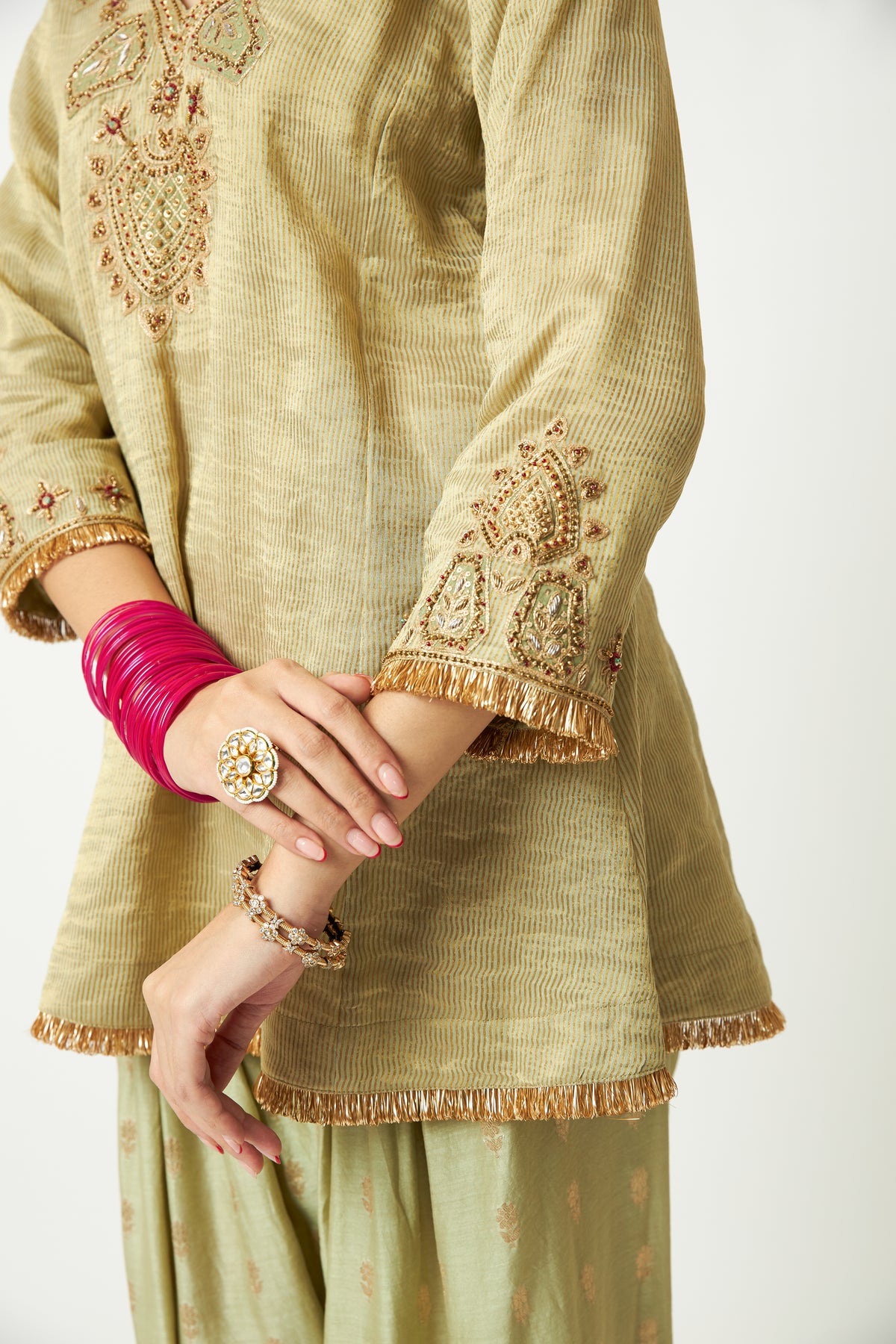 Baraati Banno Embroidered Kurta - 10