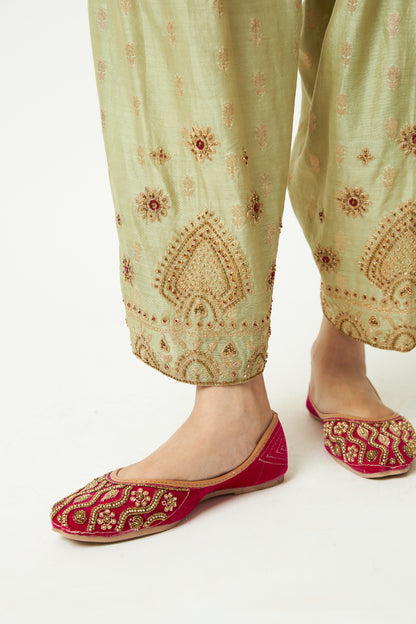 Baraati Banno Embroidered Kurta Set- Set of 3 - 14