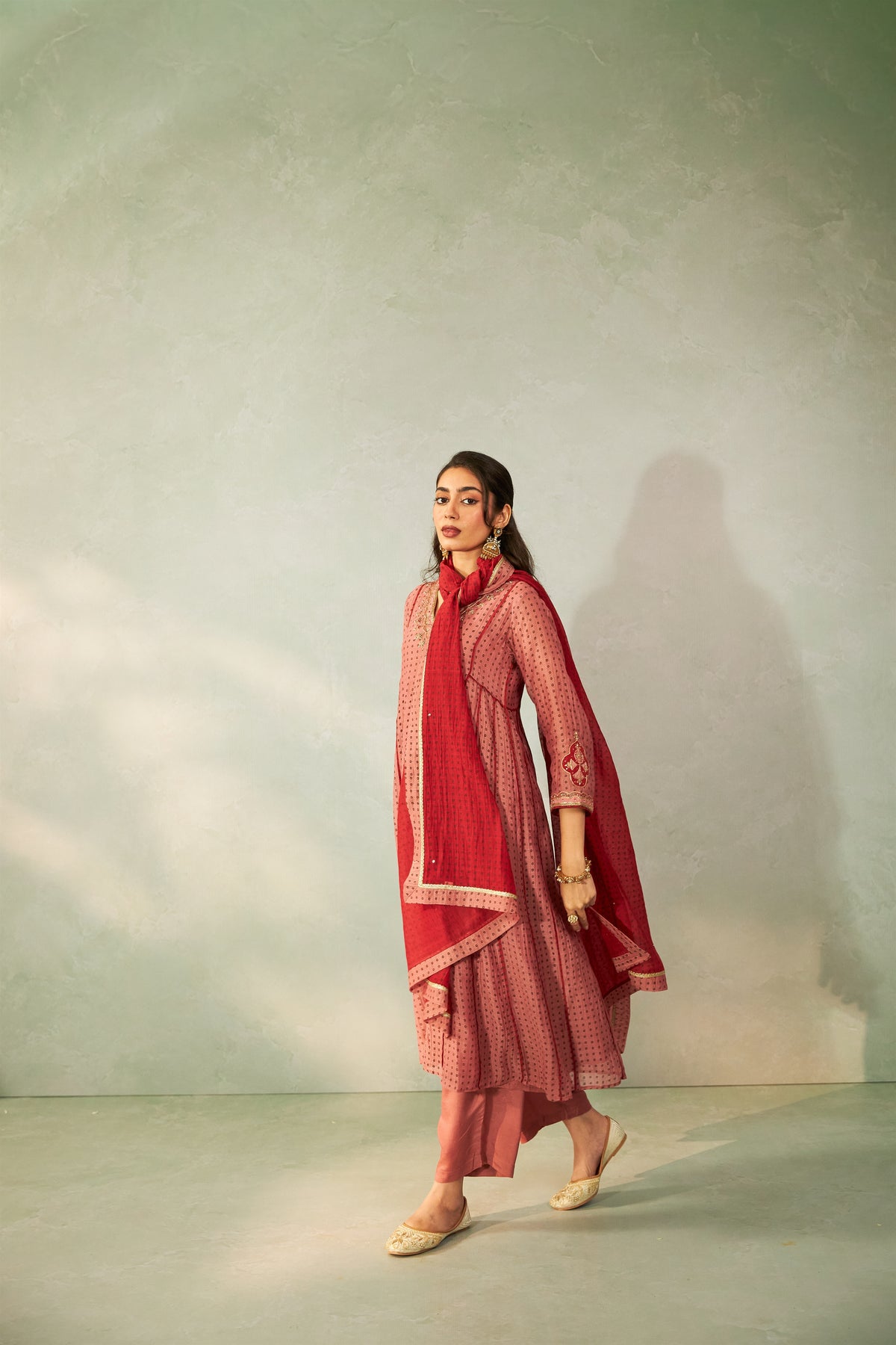 Bijli Begum Embroidered Kurta Set- Set of 3