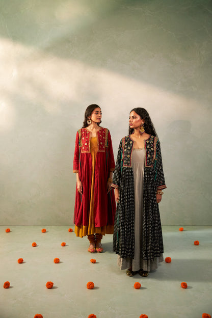 Chaand Raat Embroidered Kurta Set- Set of 3