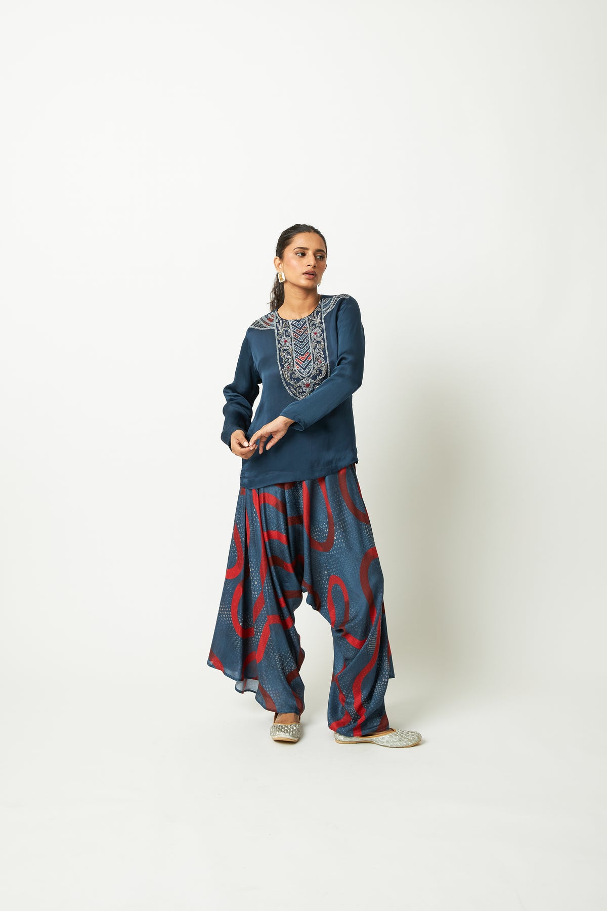 Chulbuli Embroidered Co-ord Set- Set of 2 - 7