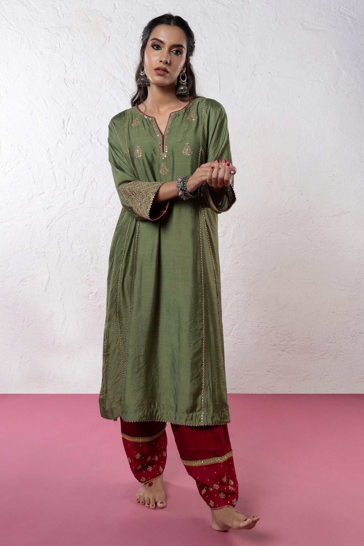 Dilwara Embroidered Kurta Set