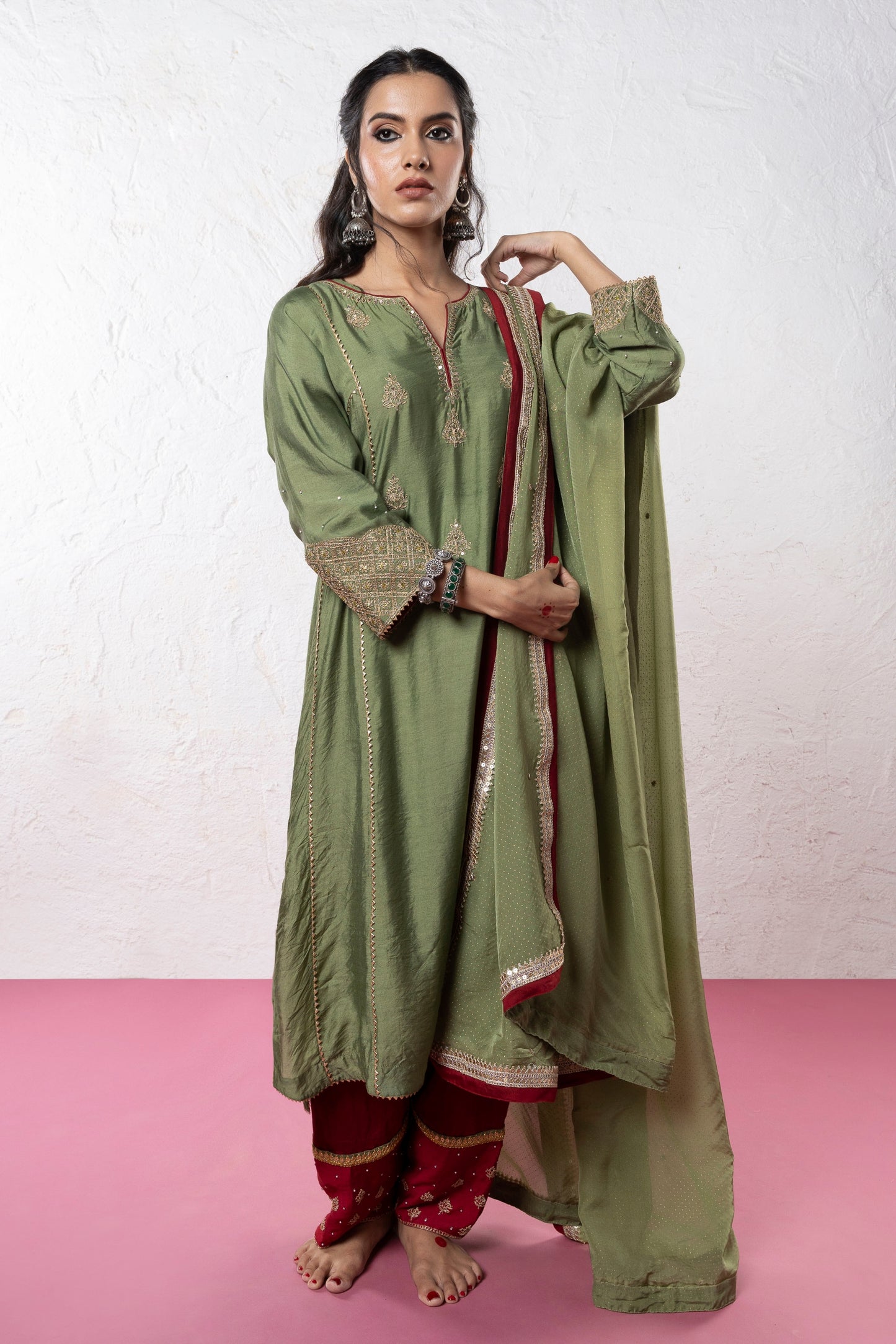 Dilwara Embroidered Kurta Set