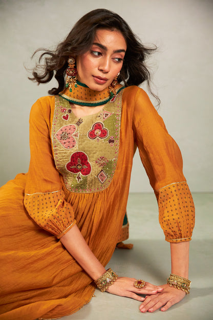 Genda Phool Embroidered Kurta Set- Set of 3