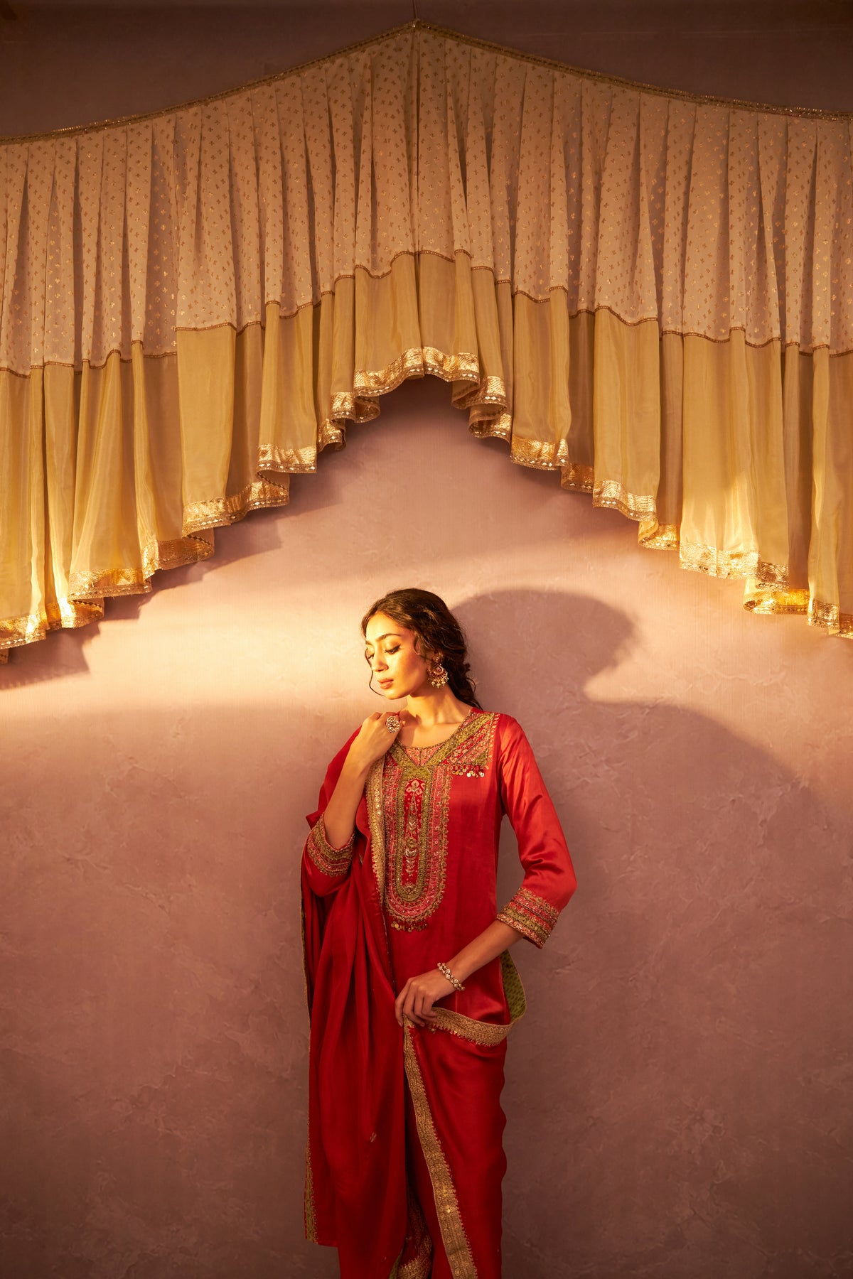 Gerua Bahaar Embroidered Kurta Set- Set of 3 - 3