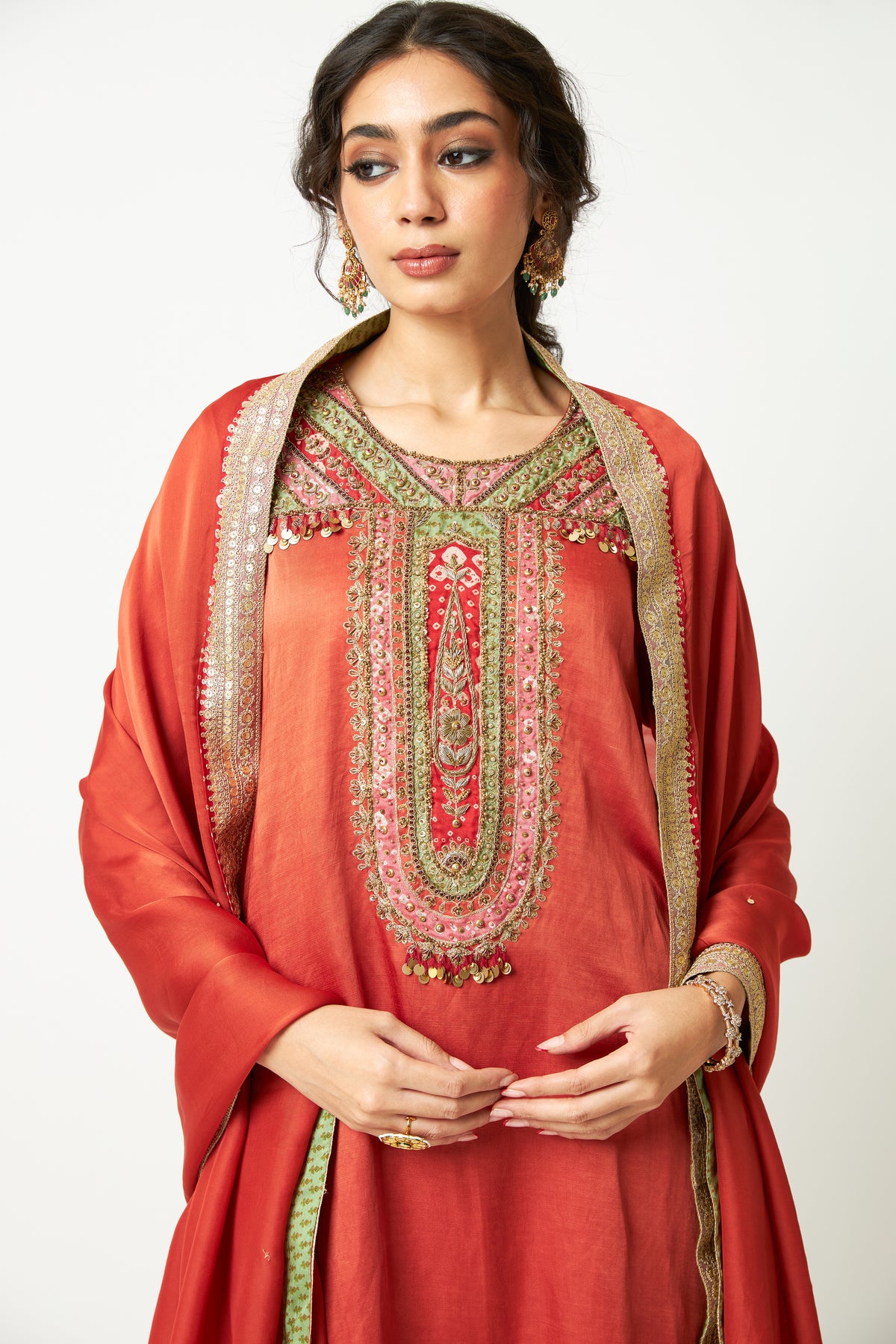 Gerua Bahaar Embroidered Kurta Set- Set of 3 - 7
